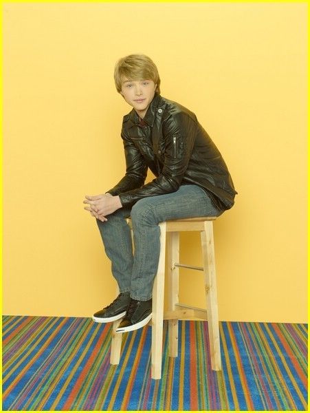 with-a-chance-season-2-sterling-knight-sterling-knight-10148034-451-600.jpg